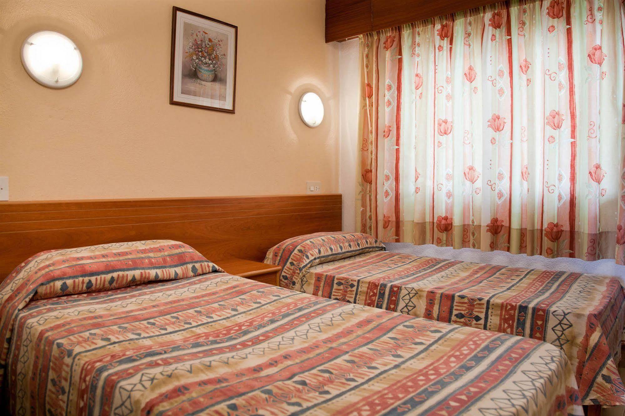 Apartamentos Mira Mola フィグエレテス エクステリア 写真