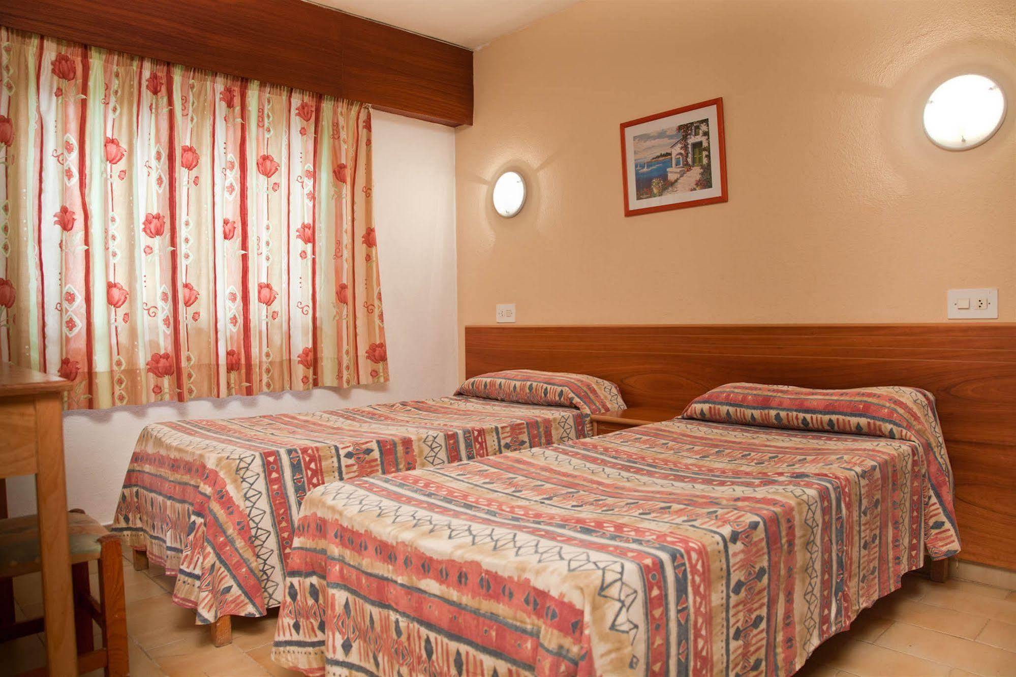 Apartamentos Mira Mola フィグエレテス エクステリア 写真